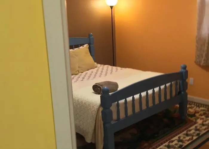 Beautiful Room Near Jfk And Close To Laguardia Airports
